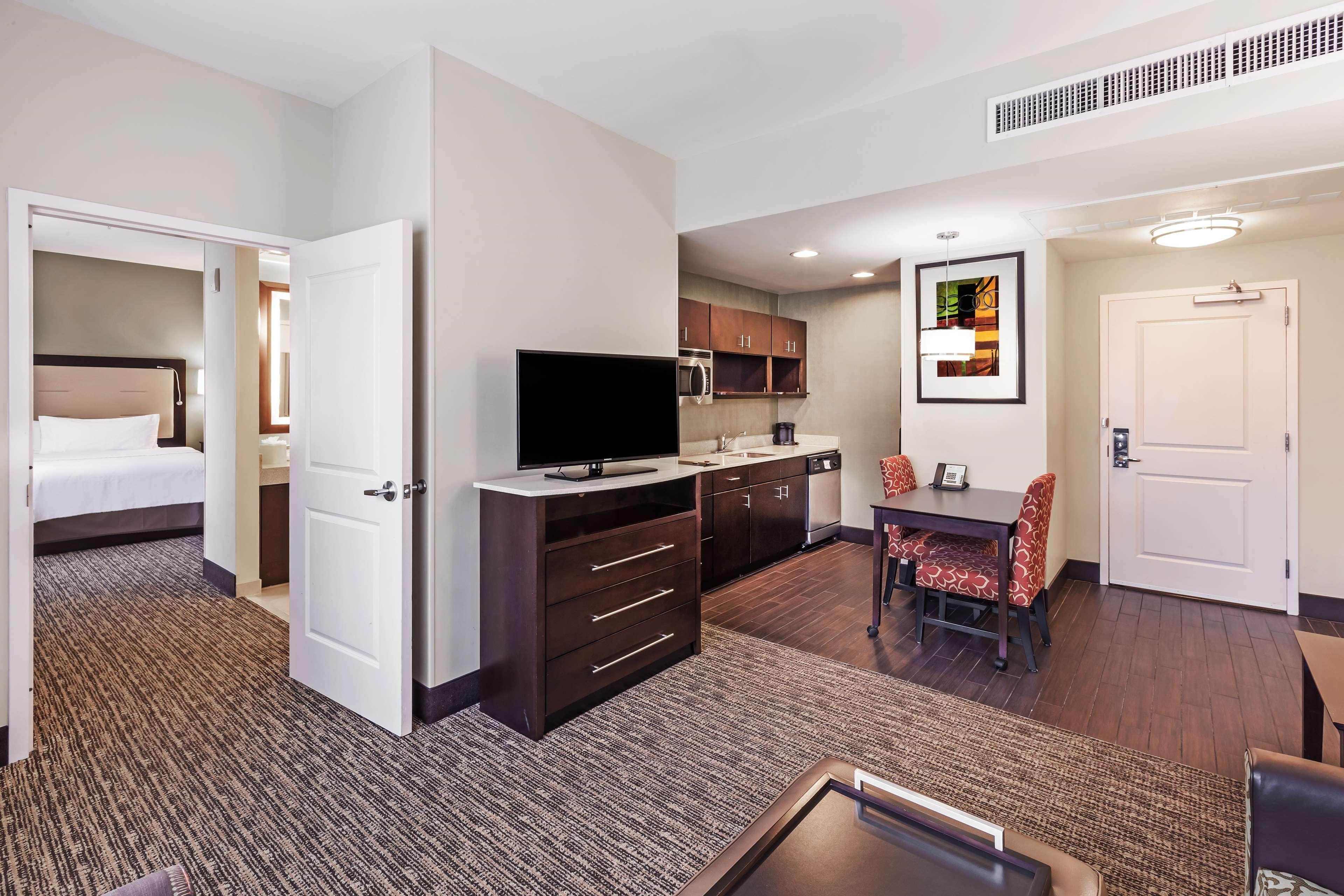 Homewood Suites Dallas Downtown Exterior photo