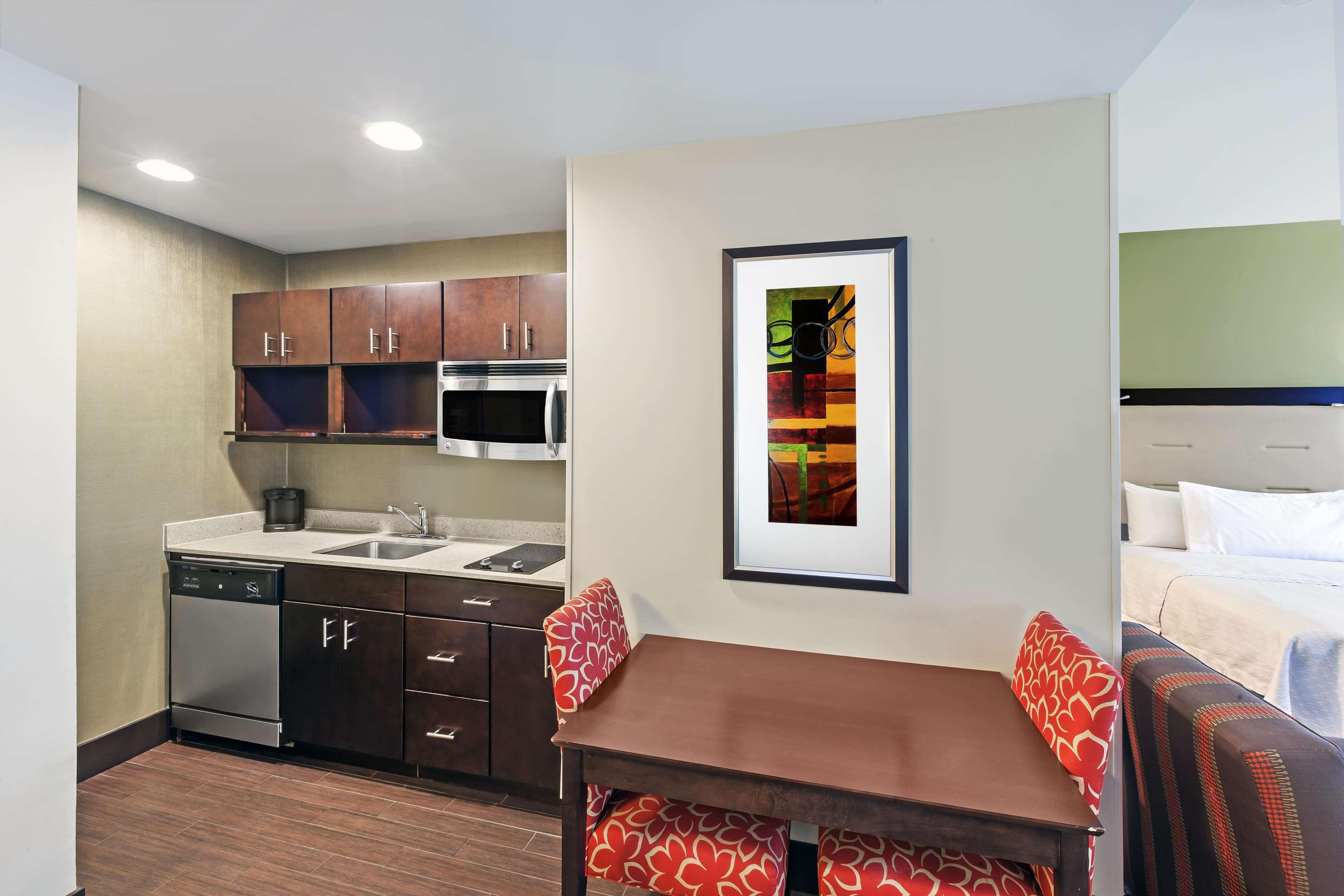 Homewood Suites Dallas Downtown Exterior photo