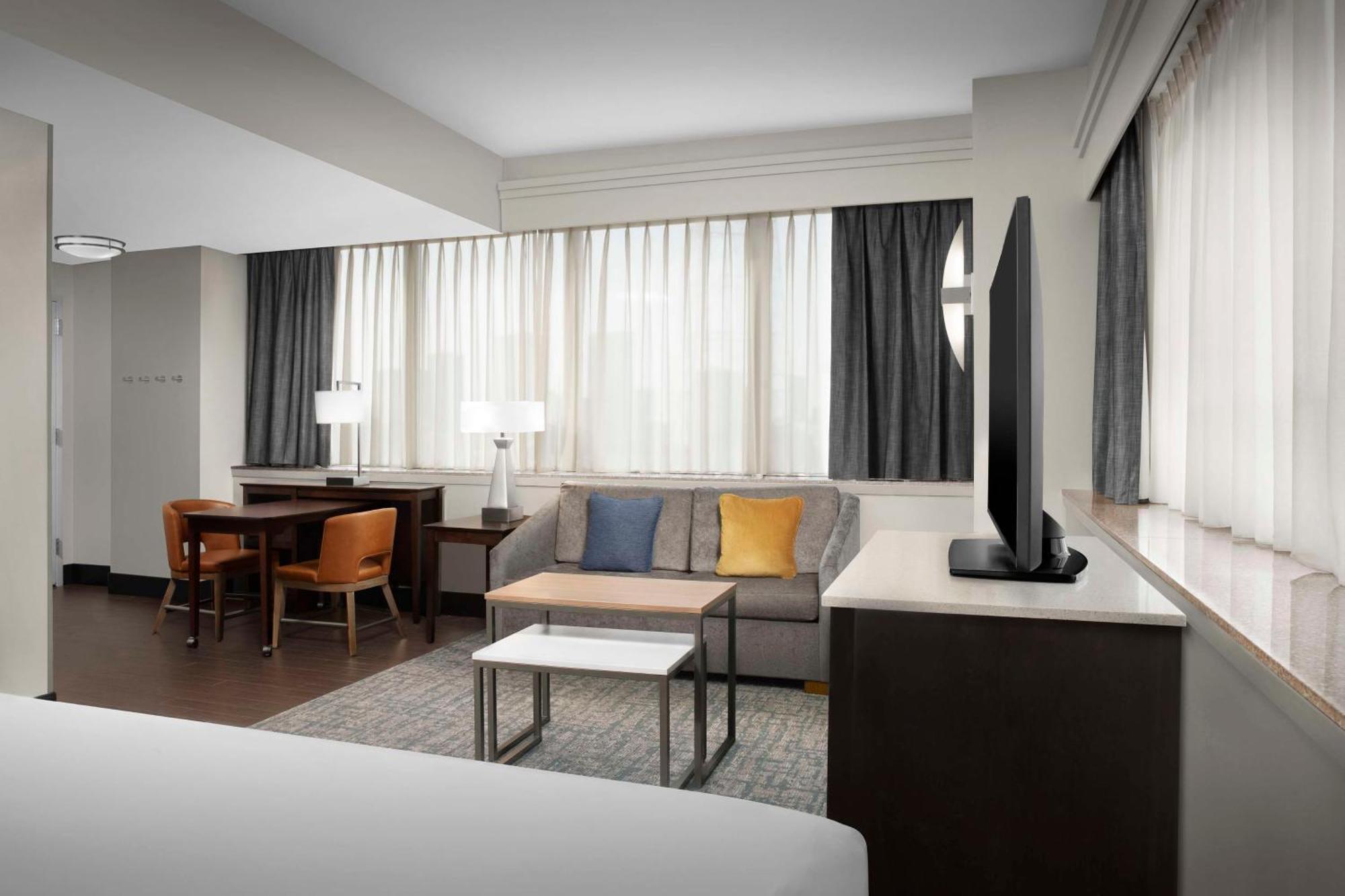 Homewood Suites Dallas Downtown Exterior photo