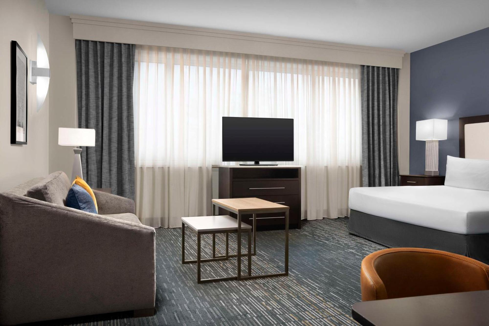 Homewood Suites Dallas Downtown Exterior photo