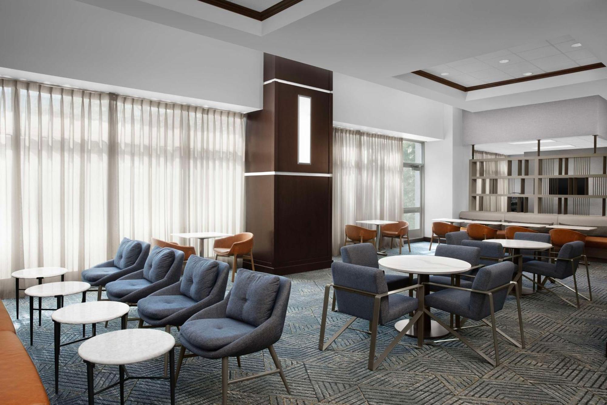 Homewood Suites Dallas Downtown Exterior photo